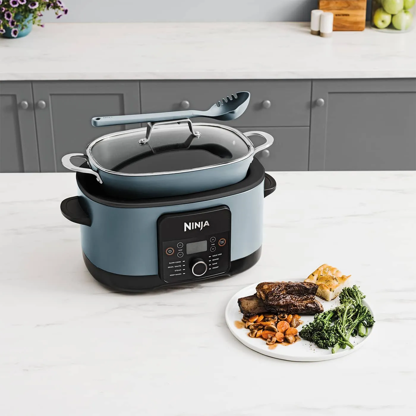 Cook up to 8 portions — Ninja Foodi 8-in-1 PossibleCooker Slow Cooker & Multi-Cooker
